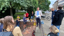 Foto vom Stadtspaziergang nach der Podiumsdiskussion.