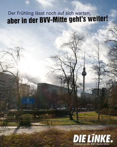 sharepic_konsti Ein Stadtbild mit Blick auf den U-Bahnhof Schillingstraße und den Fernsehturm. Es ist noch sehr winterlich, aber die Sonne scheint. Text: „Der Frühling lässt noch auf sich warten, aber in der BVV-Mitte gehts weiter!“