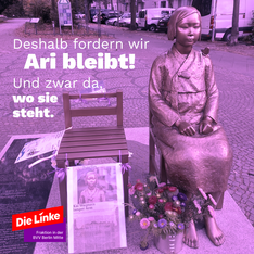Foto der Friedensstatue Ari mit einem lila Filter. Links steht: Deshalb fordern wir: Ari bleibt! Und zwar da, 