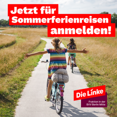 Stocktfoto von zwei Fahrrad fahrenden Kindern. Darüber steht „Jetzt für Sommerferienreisen anmelden!“